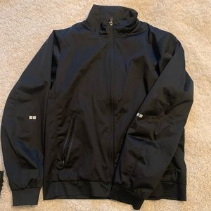 Wind breaker, water repellent